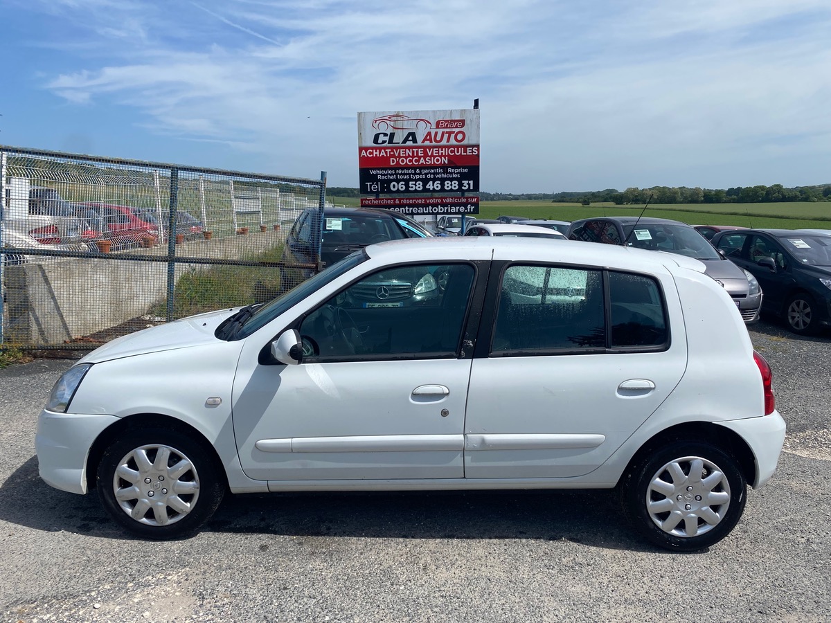 RENAULT Clio campus 1.5 dci 65cv très propre 099180km