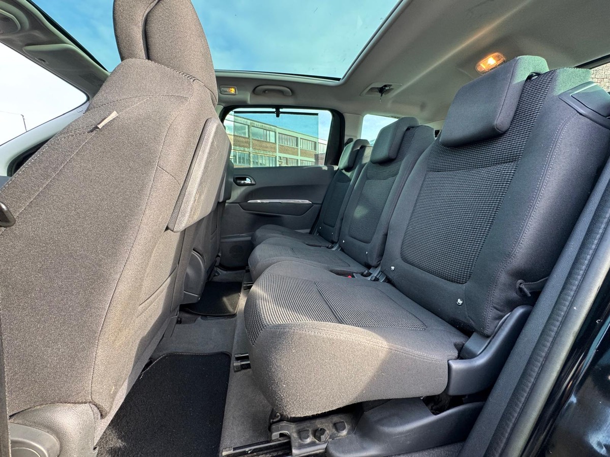 Peugeot 5008 1.6 E-HDI 115-7 Places-ALLURE-Boite Automatique-Garantie