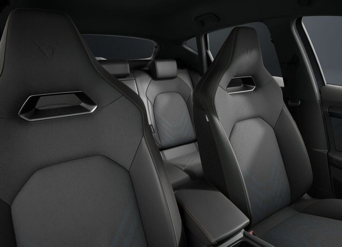 Cupra FORMENTOR E-HYBRID EHYBRID 204 CH DSG6 | Apple CarPlay | Caméra 360° |  Régulateur adaptatif