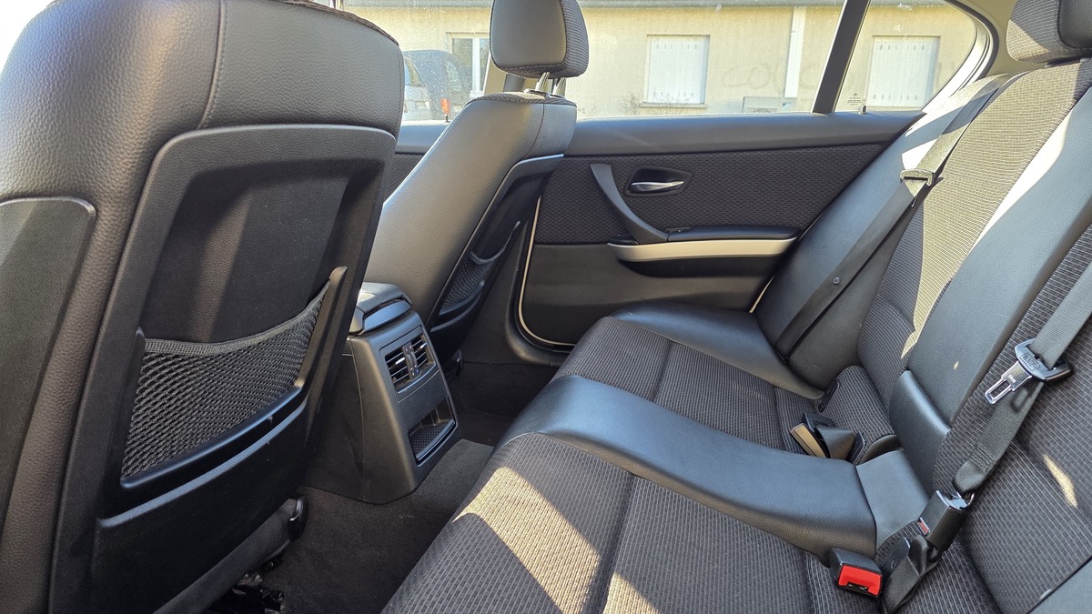 Bmw Série 3 E90 320d LCi Edition Executive (184 ch)