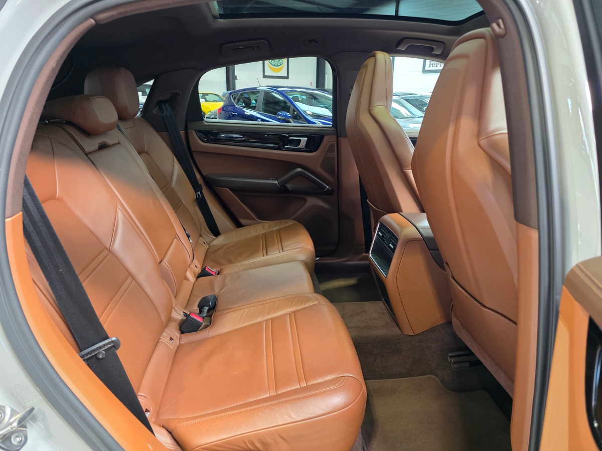 Porsche Cayenne COUPE E-HYBRID 462 FRANCAIS / CRAIE / PACK SPORT DESIGN