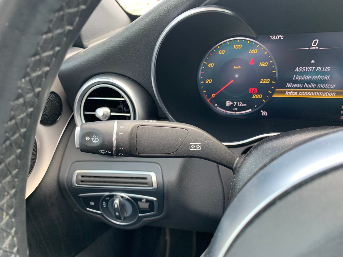 Mercedes-Benz Classe C Cabriolet 194 ch | AMG Line | Siéges électriques chauffants | Caméra de recul