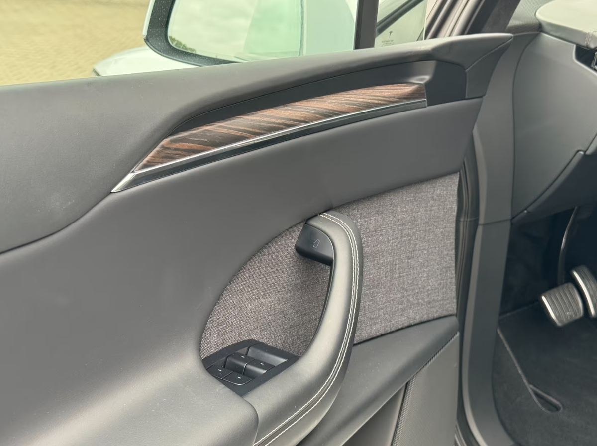 Tesla Model X Dual Motor Palladium/7 places/Pilote Automatique Amélioré/Attelage/TVA