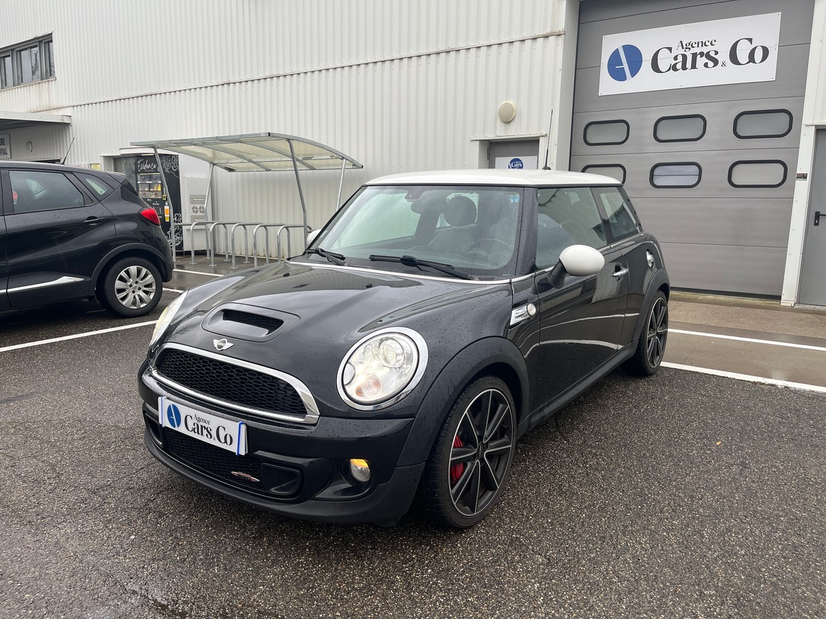 Mini Cooper JOHN COOPER WORKS 211ch, FEUX AUTOMATIQUE, RADAR, GPS