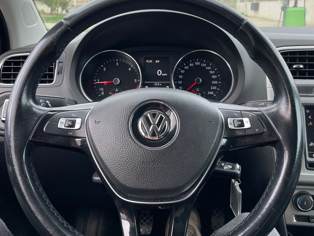 Volkswagen Polo 1.4 tdi sportline