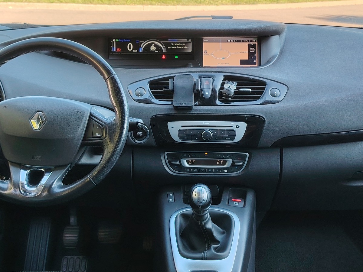 RENAULT Grand Scenic Grand Scenic 1.2 TCe 130ch energy Bose Euro6 7 places