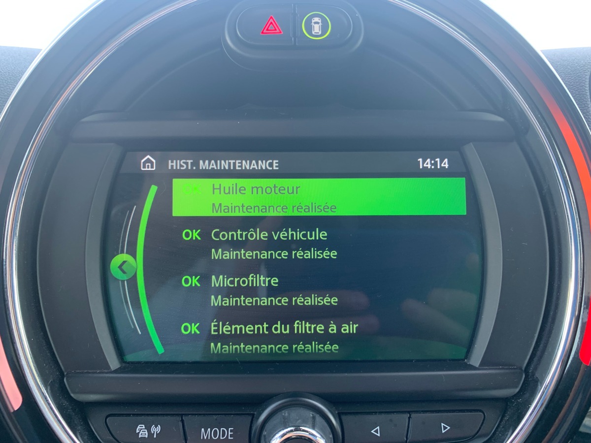 Mini Countryman 136 | Oakwood | Toit ouvrant panoramique | Caméra de recul | Siéges chauffants | GPS