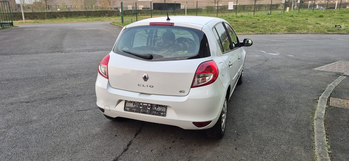 RENAULT Clio III 1.5L DCI