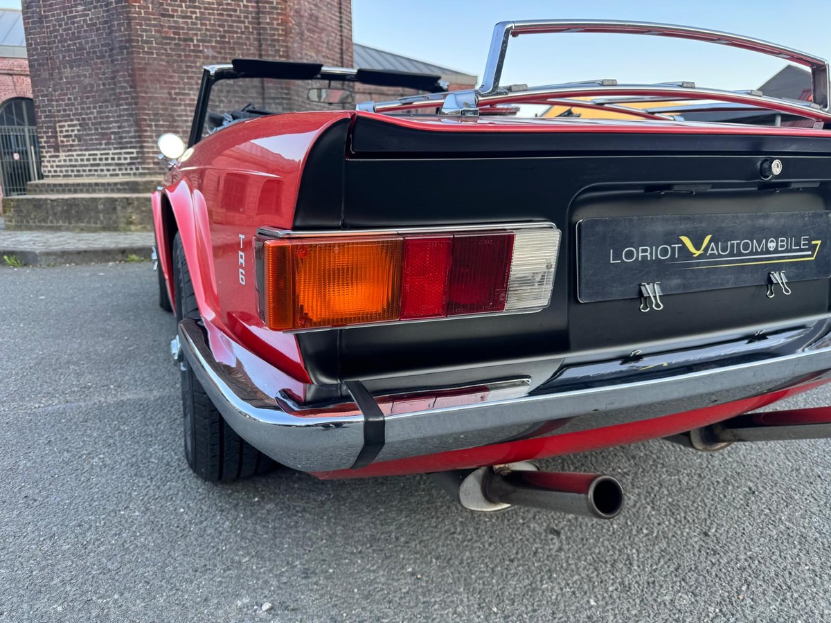 Triumph TR 6 Overdrive cabriolet 1976 - conduite à gauche