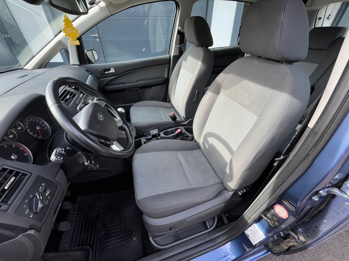 Ford Focus C-max 2.0 140ch, SIEGES CHAUFFANT, CLIM AUTO, REGULATEUR, FEUX AUTOMATIQUE