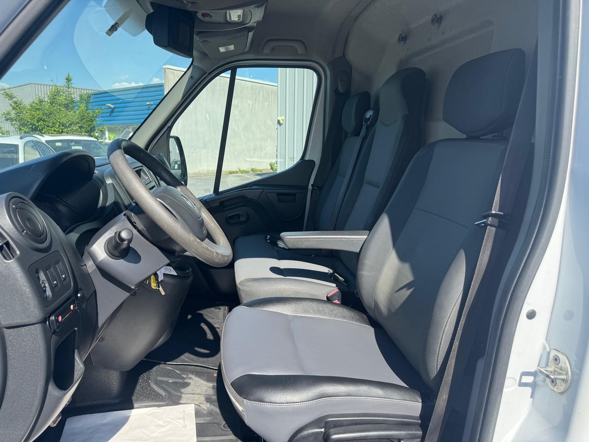 RENAULT Master L2H2 2.3 DCI 145CH GRAND CONFORT + ATTELAGE / PRIX TTC