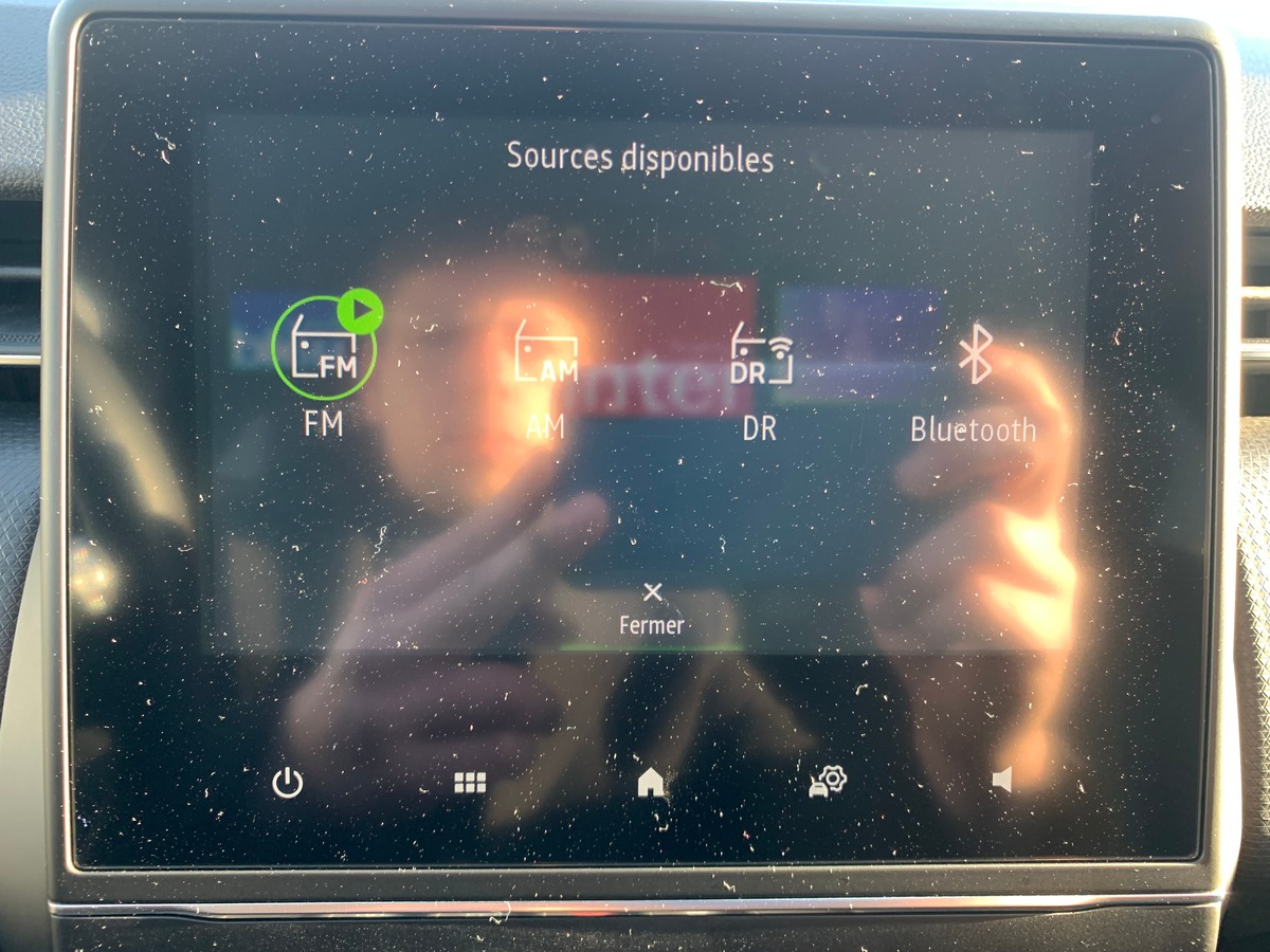 RENAULT Clio V 100 ch | Intens | GPS | Radars de stationnement | Roue de secours | Jantes Alu