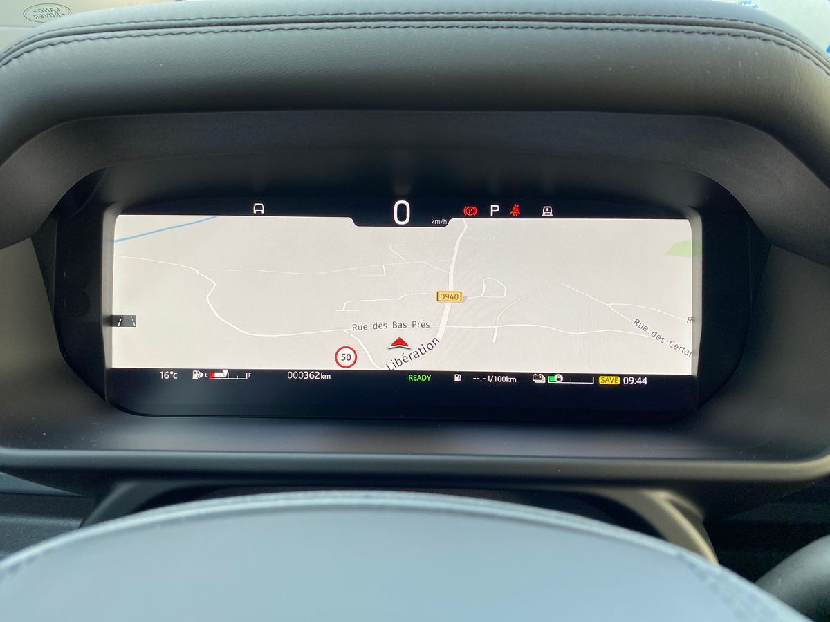 LAND ROVER DEFENDER 110 P400E HSE COUPE DU MONDE / 18850 KMS