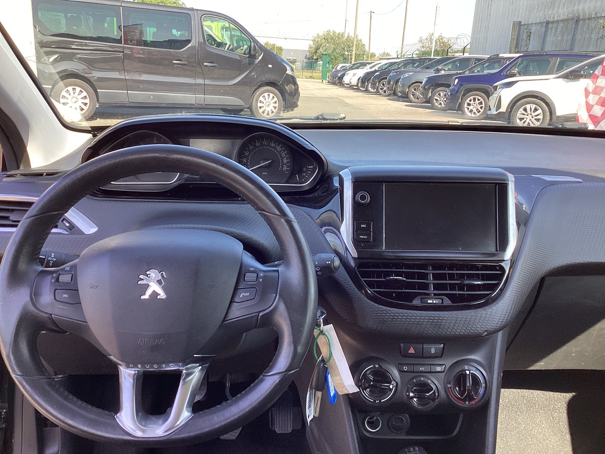 Peugeot 2008 Blue HDi 100 CV Active