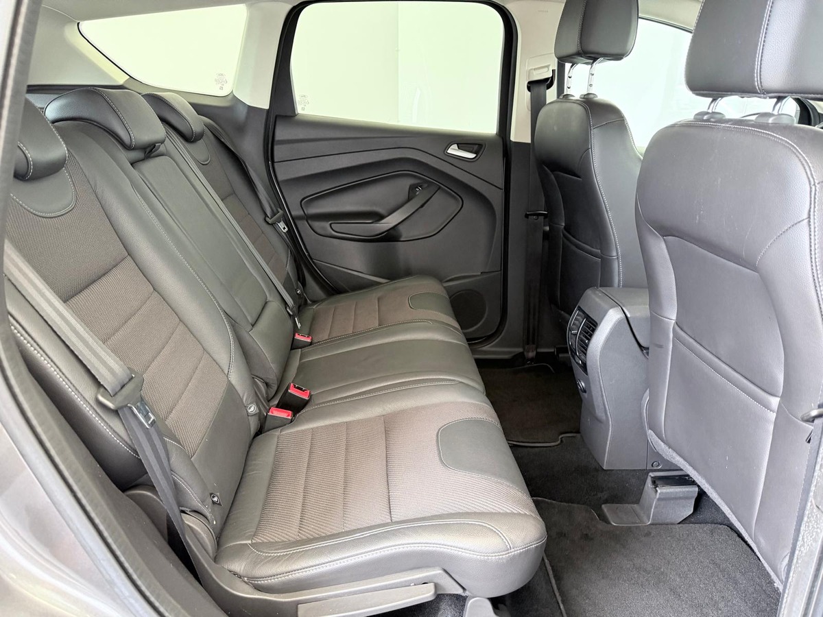 Ford Kuga 2.0 TDCI 136   4x2  Titanium Première main