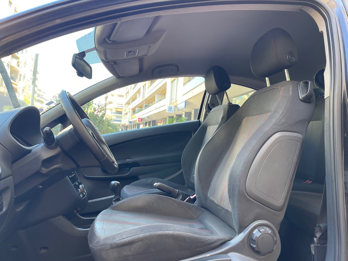 Opel Corsa 1.4 100 CV / Km Réel / Jantes Noires / Clim / Moteur à Chaine