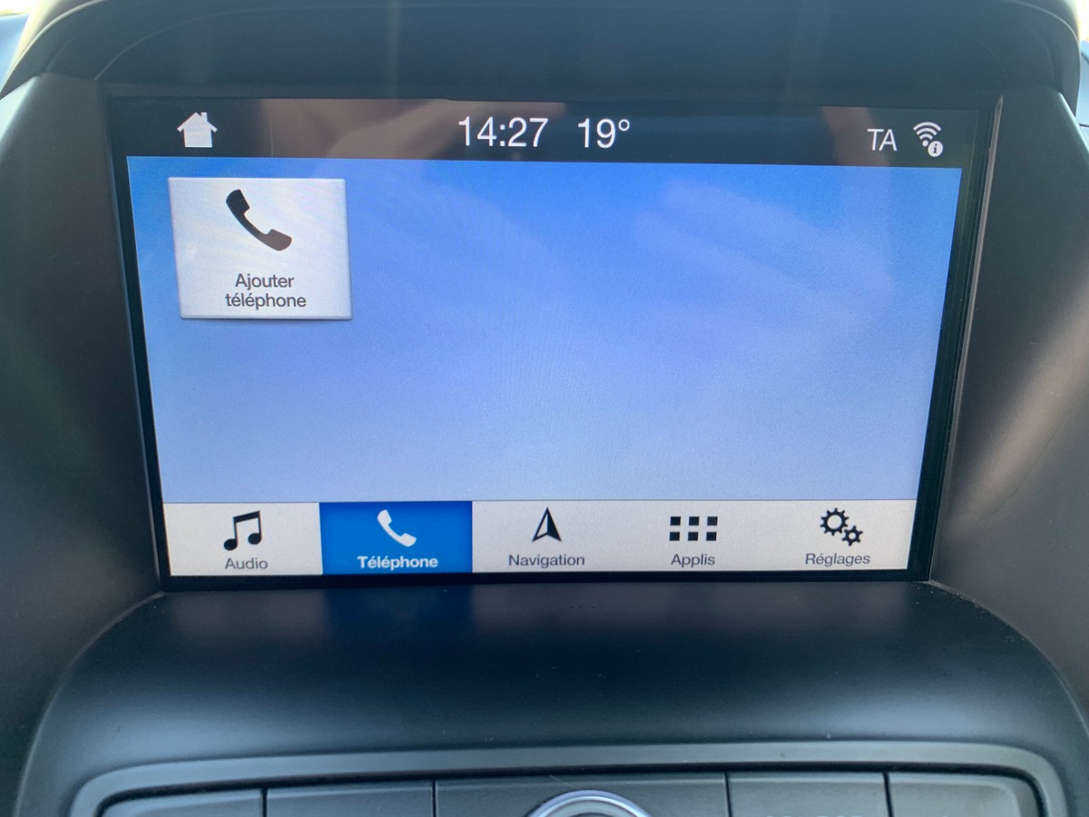 Ford Kuga 120 chevaux | St-Line | Caméra de recul | Attelage | GPS | Coffre assisté électriquement