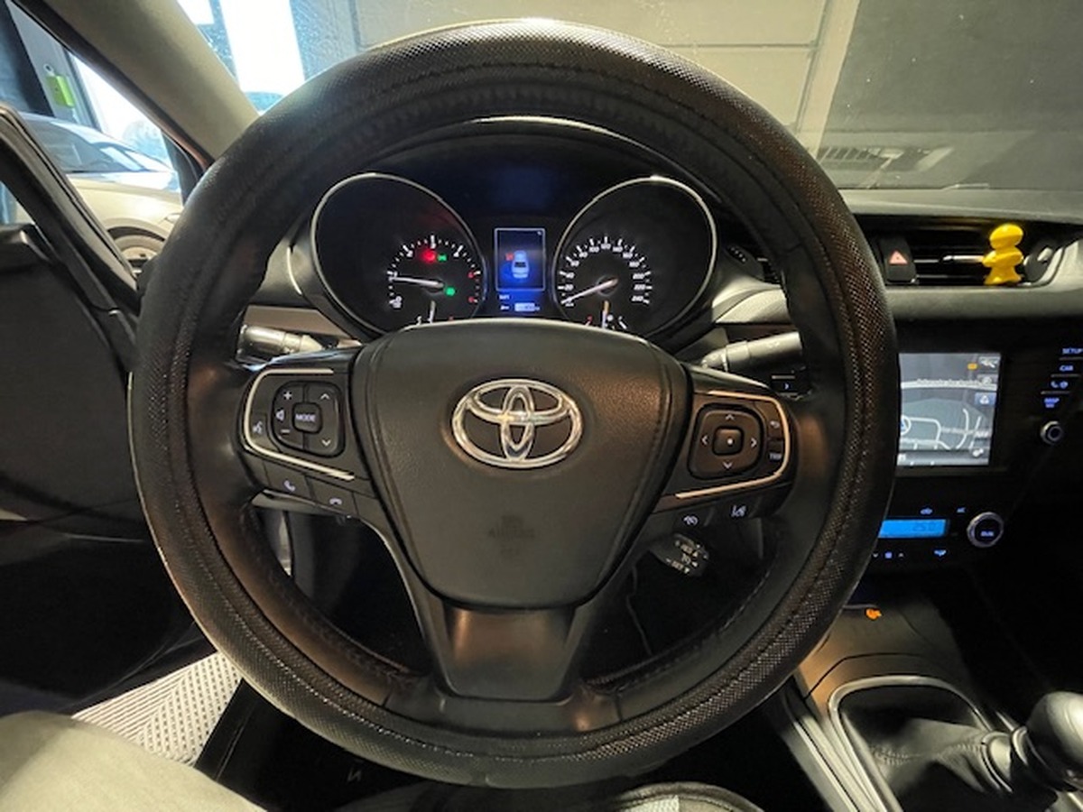 Toyota Avensis 2.0 D 143CV