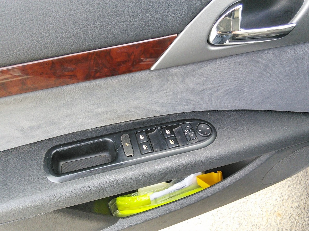 Peugeot 407 2.0 HDI 136  SIGNATURE