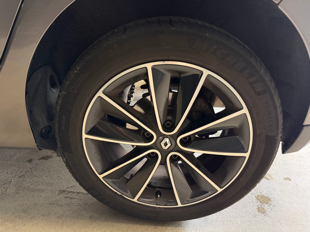 RENAULT Megane Scenic 1.9 dci EDC Bose 1ere Main / Kit distribution Ok