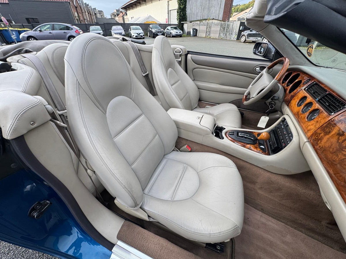 Jaguar XK8 Cabriolet 4.0 V8 285cv - Garantie