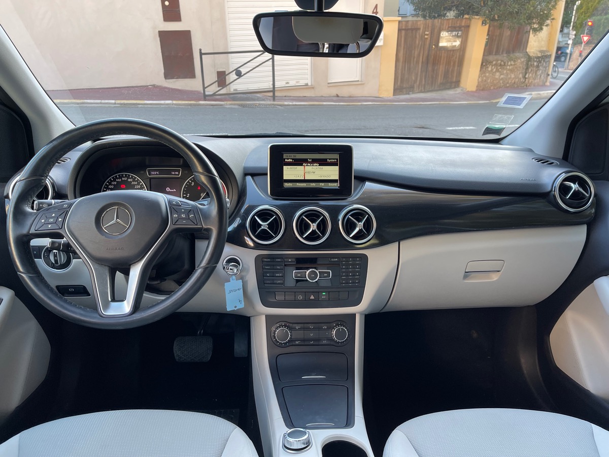 Mercedes Benz CLASSE B B 180 1.5 CDI 109 CV / KM Réel / Caméra de Recul / Intérieur Beige