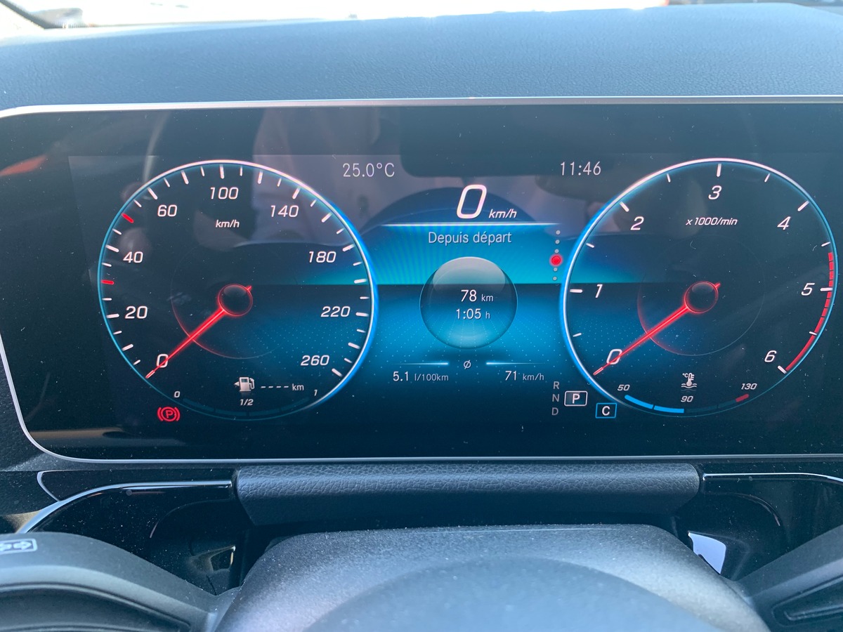 Mercedes-Benz Classe B 150 chevaux | Progressive Line | Siéges chauffants | Caméra recul | Attelage