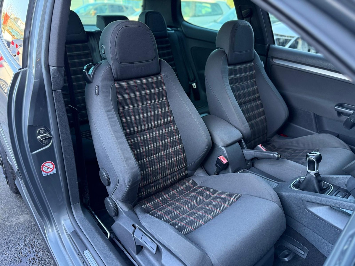 Volkswagen Golf 5 2.0 TFSI