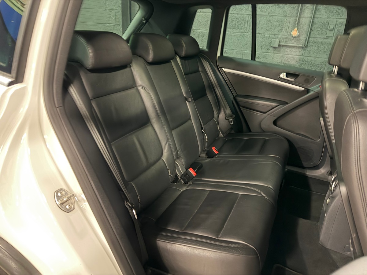 Volkswagen Tiguan 2.0 TDI R LINE TOIT PANORAMIQUE OUVRANT / CAMERA DE RECUL