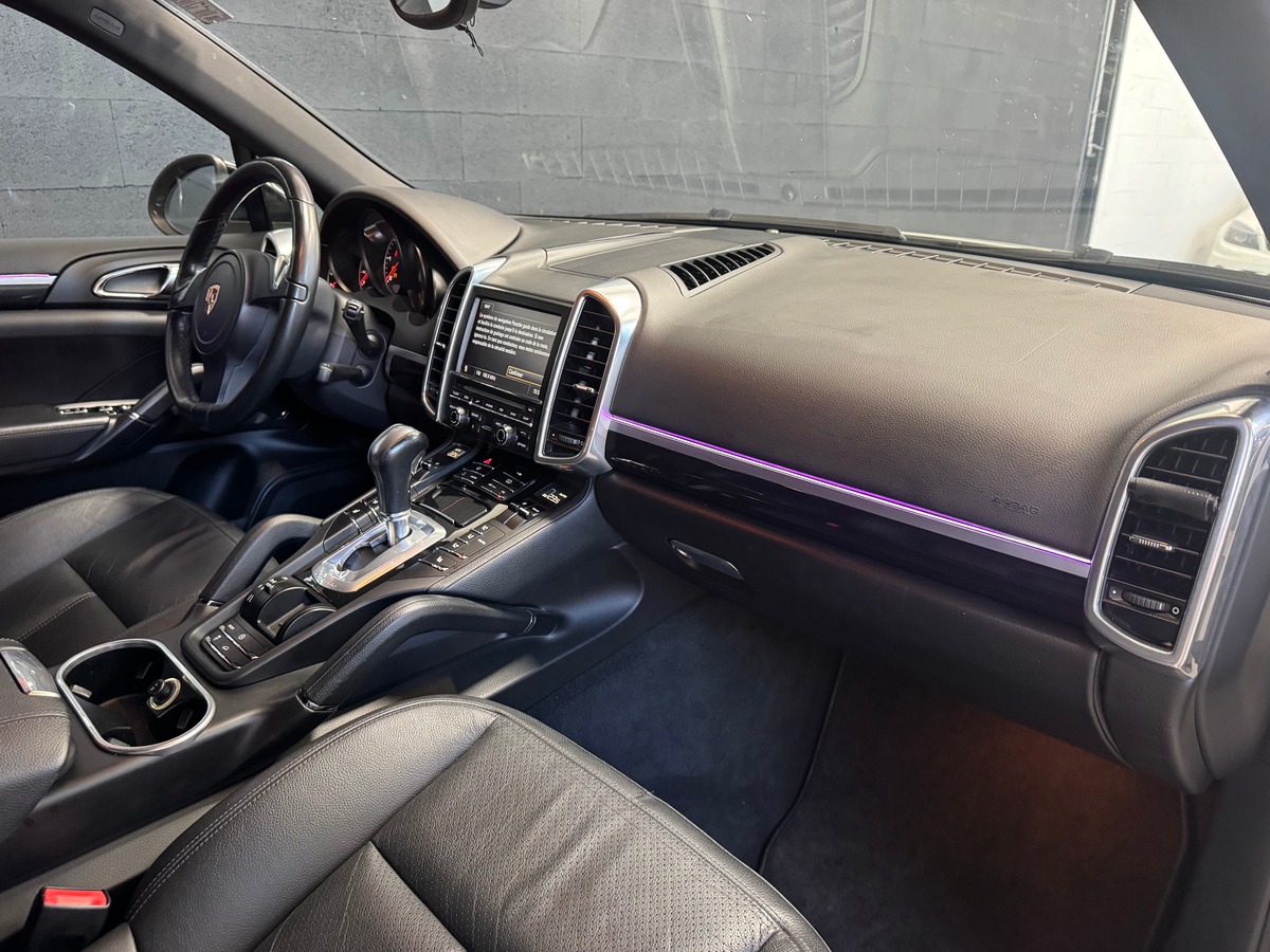 Porsche Cayenne 3.0 V6 Diesel 240ch Tiptronic S 8