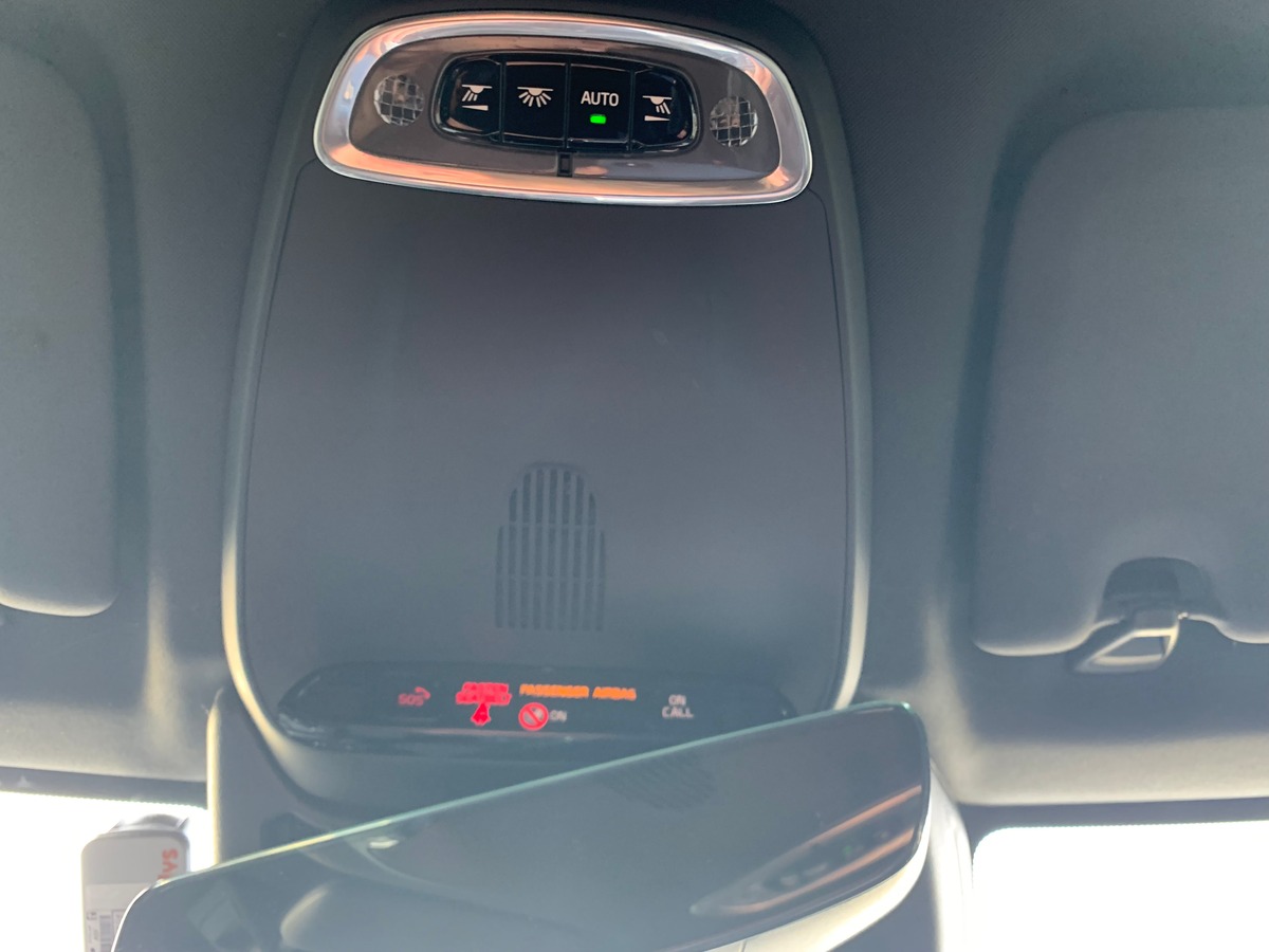 Volvo XC60 197 ch | R-design | Châssis Sport | Jantes Alu 21'' | Sièges Sport | Coffre électrique