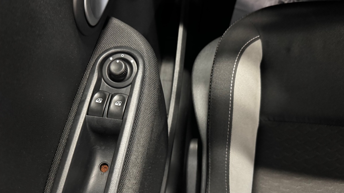 RENAULT Clio III 1.2i 75CH GPL 1ere Main