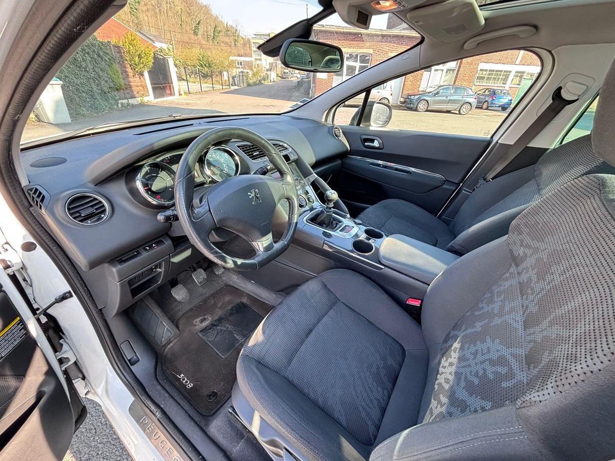 Peugeot 3008 1.6 HDi 110CH Style - Attelage - Révisé - Garantie