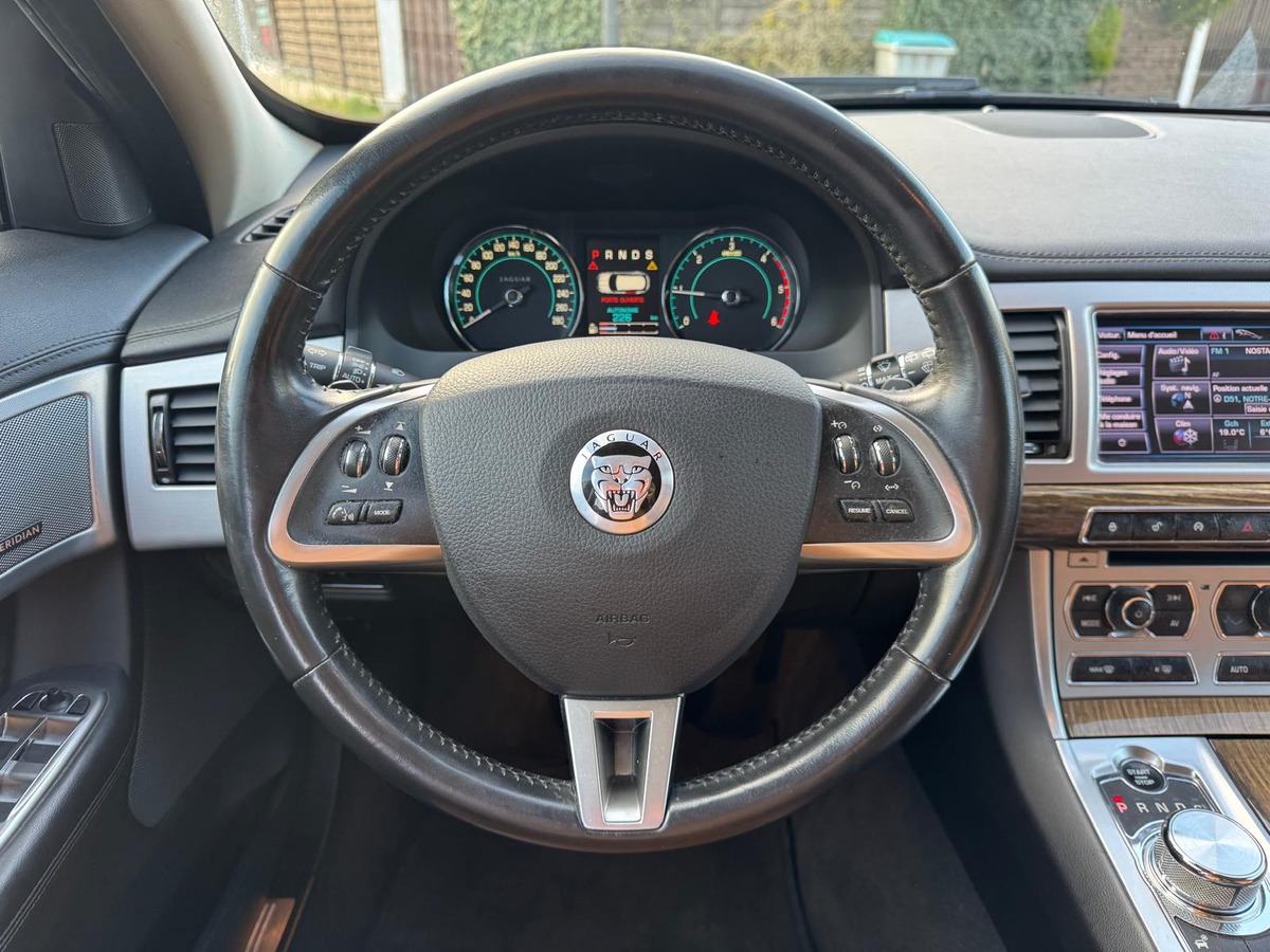 Jaguar XF 2.2D 200CV SPORTBRAKE LUXE - Garantie