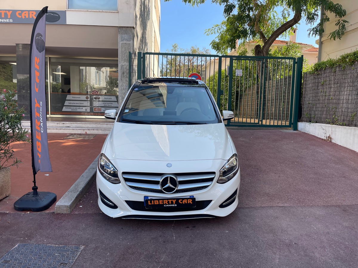 Mercedes Benz CLASSE B 200 1.6 i 156 CV / Toit Ouvrant / Phase 2 / Intérieur Beige / Caméra