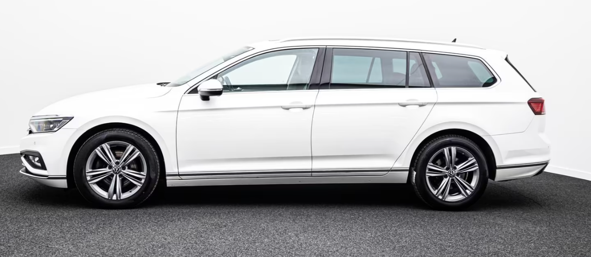 Volkswagen Passat SW VIII 2.0 TDI EVO 200ch Elegance 4Motion DSG7 Toit ouvrant Attelage