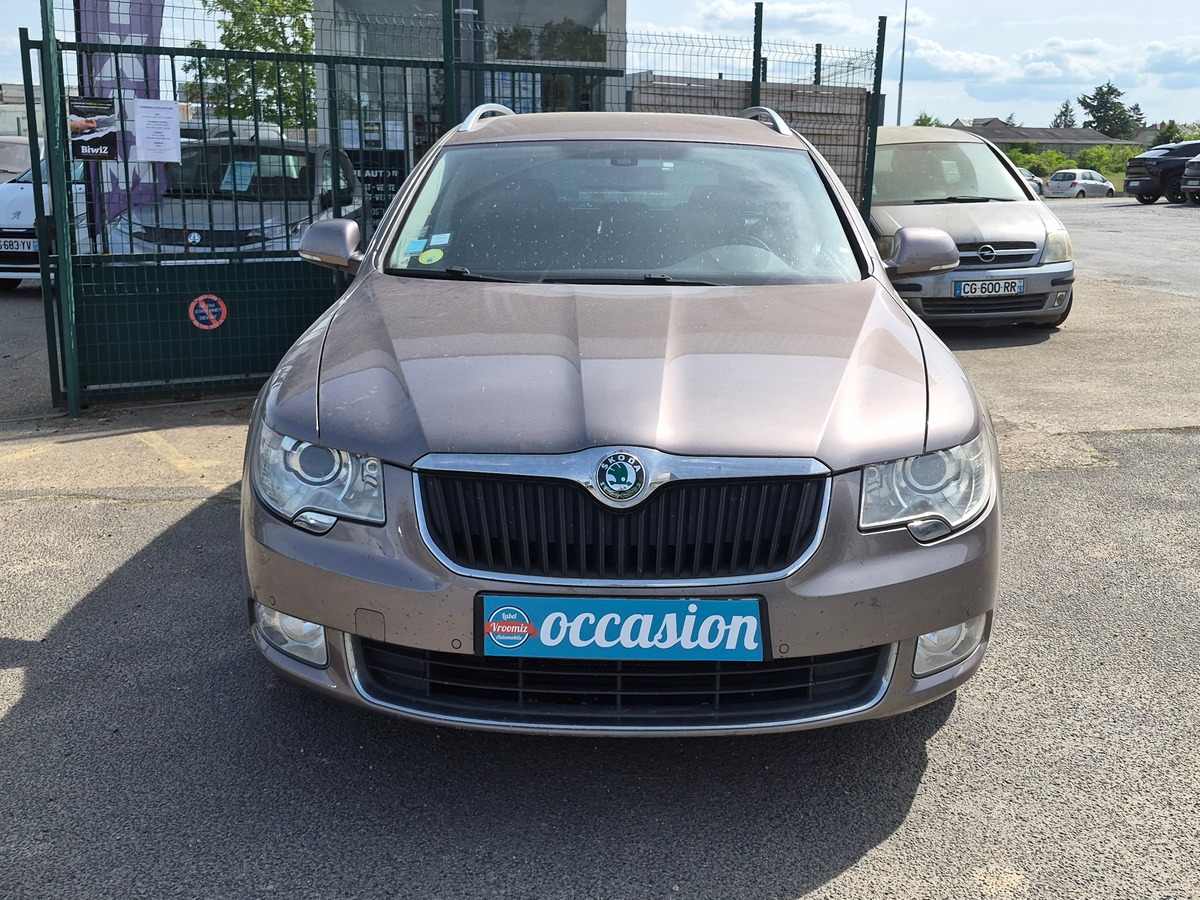 Skoda Superb Combi II 2.0 TDI 170 CR FAP PRAHA DSG