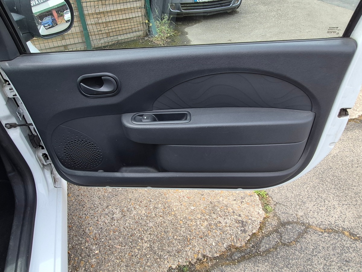 RENAULT Twingo 1.2 16V Access
