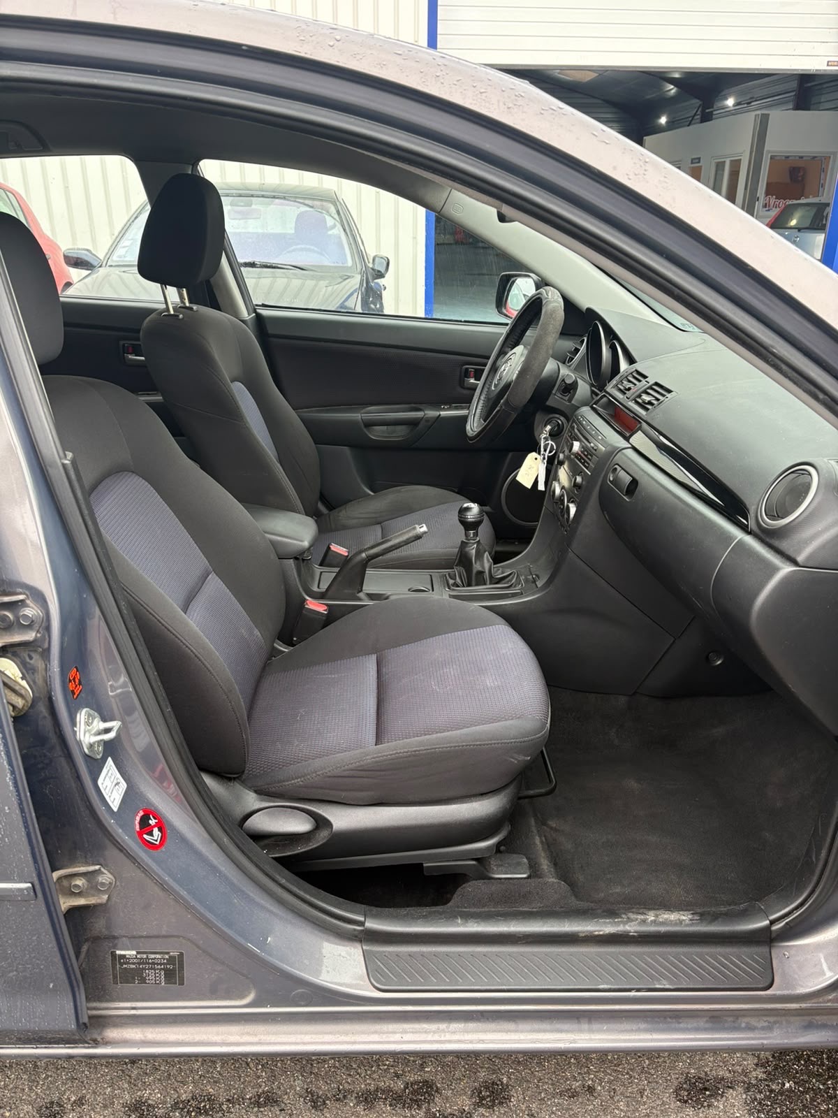 Mazda 3 1.6 mzcd 110cv 1ère main