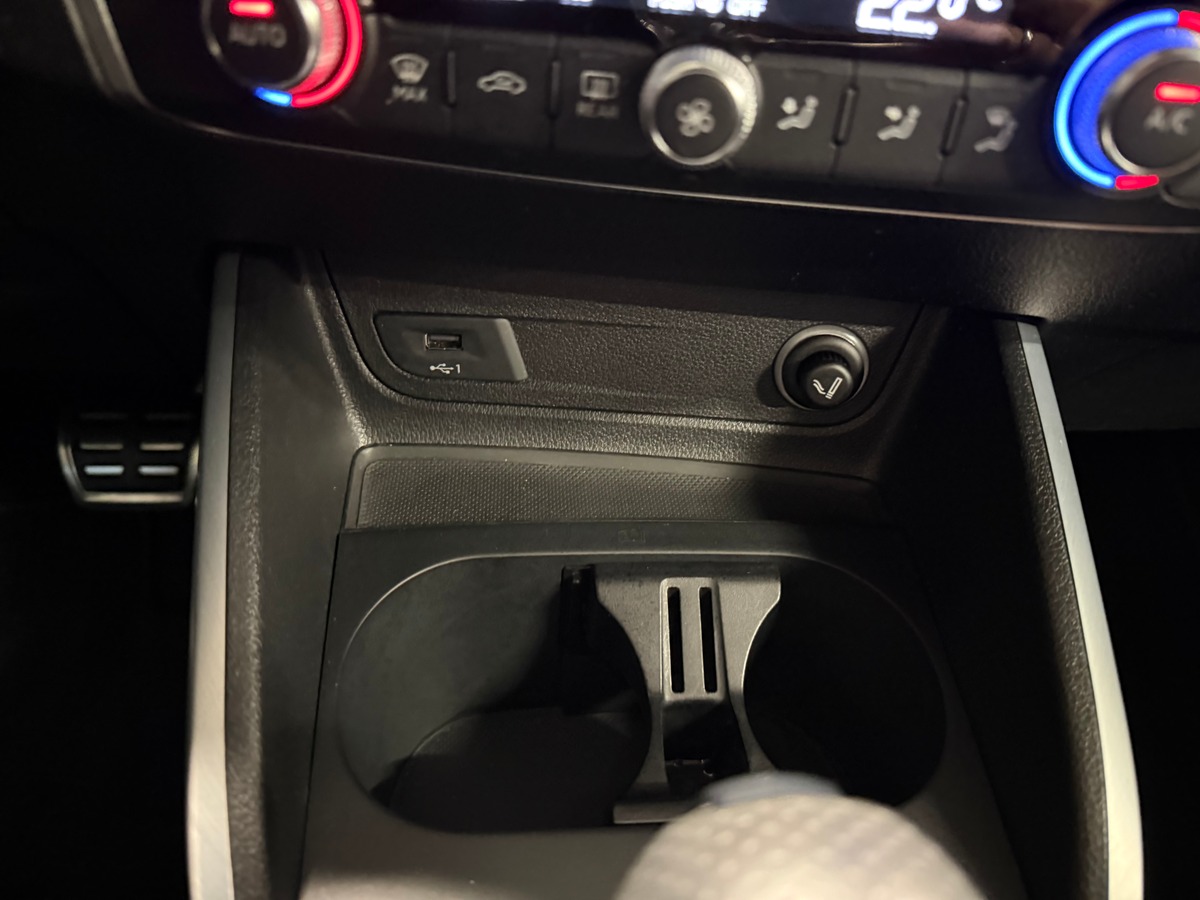 Audi Q2 35 tdi S Line Quattro Cock Pit / Caméra de Recul / Suivi Audi