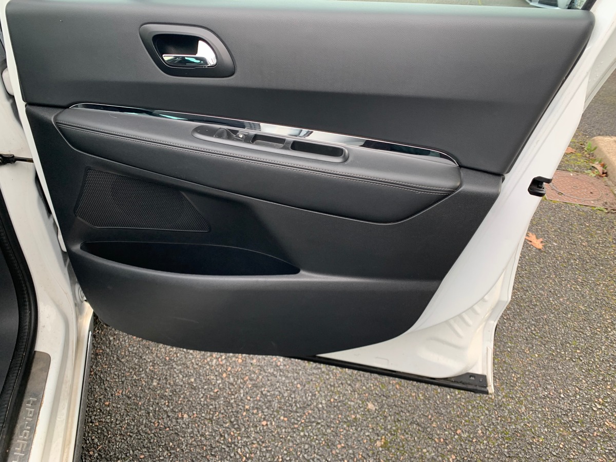 Peugeot 3008 200 ch | 2.0 e-HDi HYbrid4 Pack ETG6 + Electric | GPS | Bluetooth | Régulateur vitesse