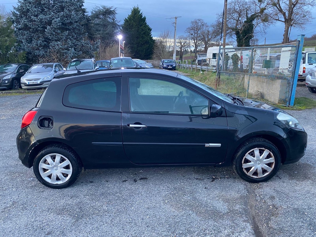RENAULT Clio 1.2 tce 100cv