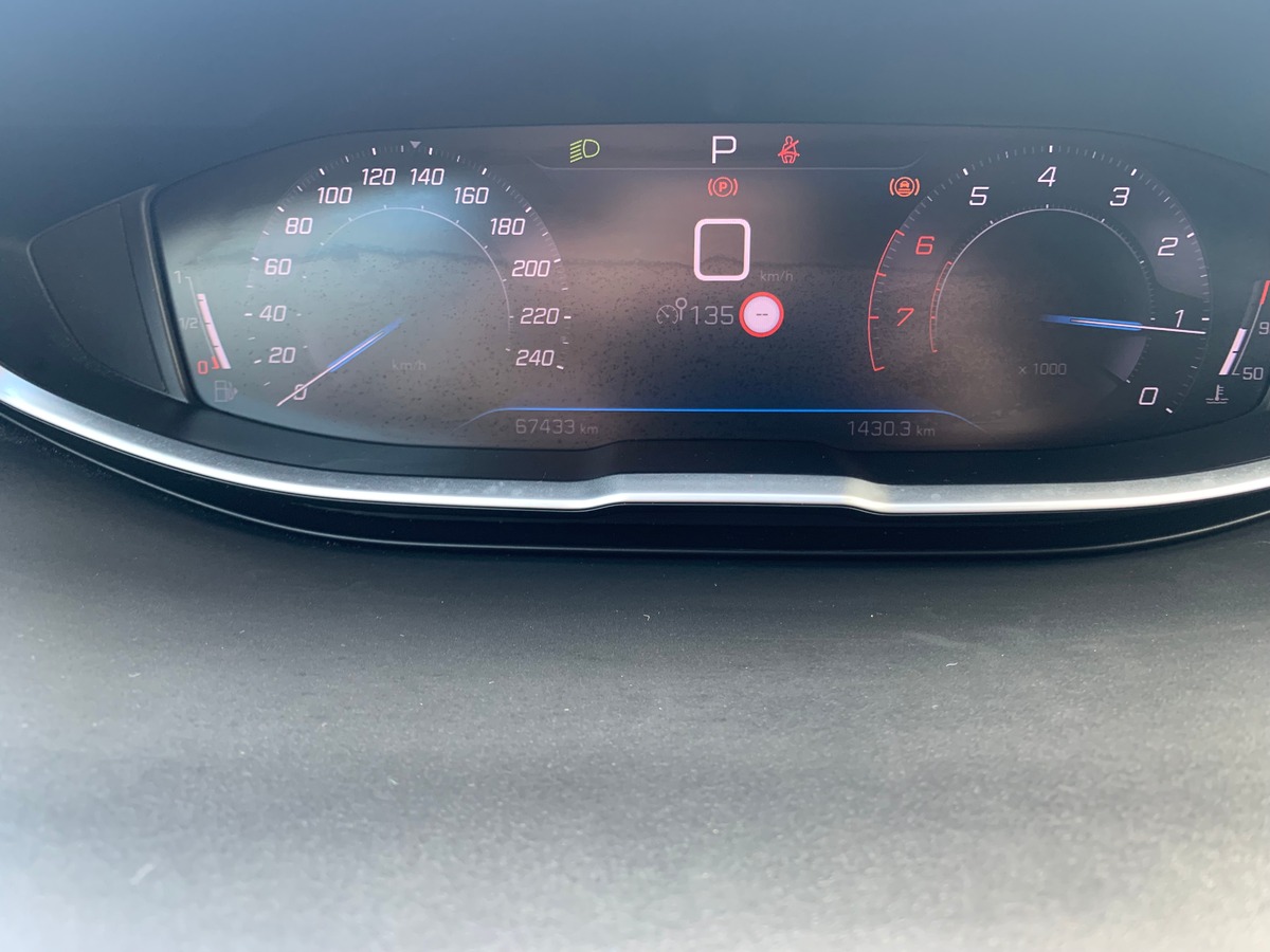 Peugeot 5008 130 ch | 7 Places | Allure Pack | Apple Car Play et Android Auto | Caméra de recul