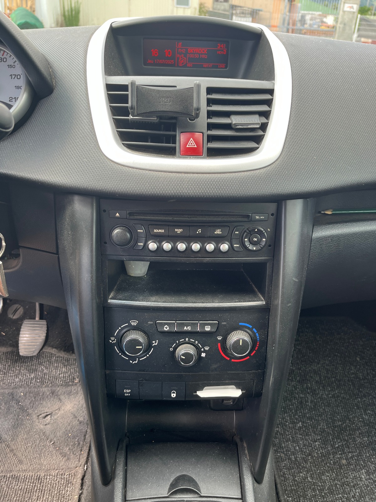 Peugeot 207 1.4 75CH URBAN MOOVE, DISTRIBUTION CHANGEE, TOIT PANORAMIQUE, CLIMATISATION