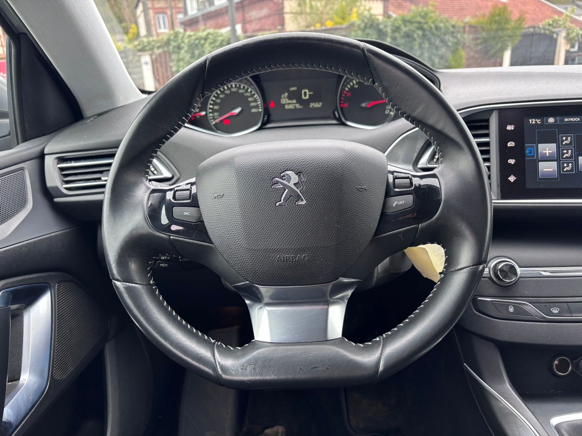 Peugeot 308 1.6 Blue-HDi 120CH Allure - Révisée - Garantie