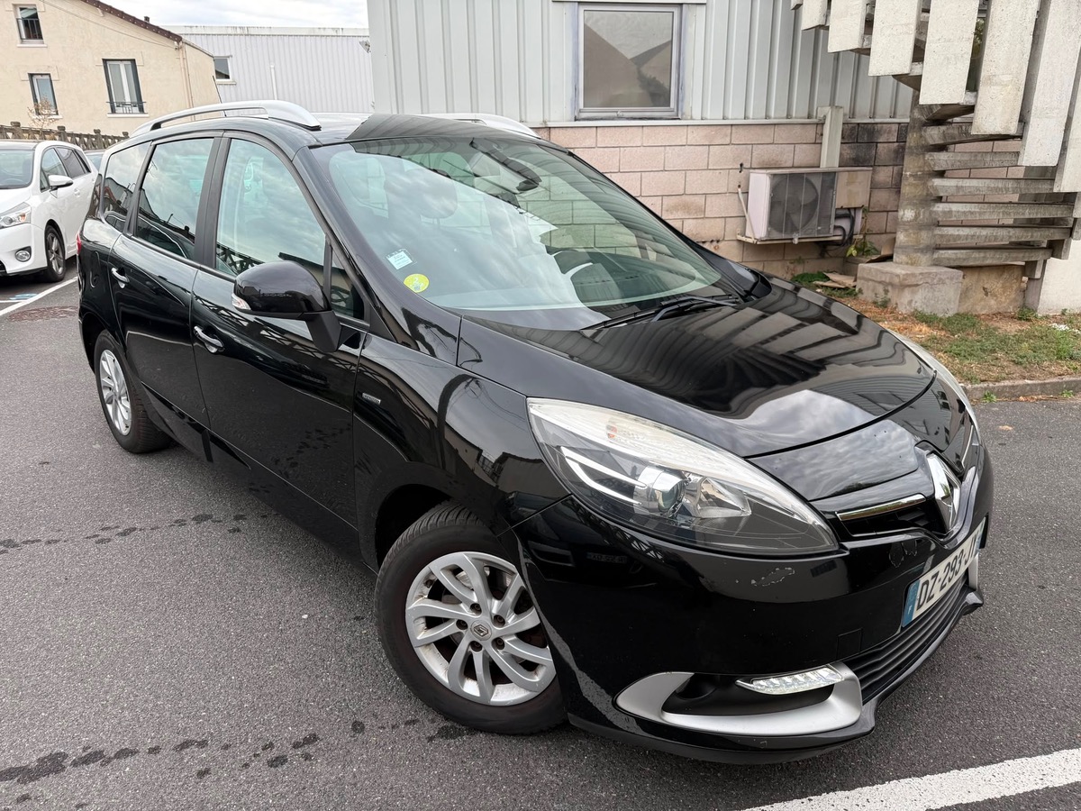 RENAULT Grand Scenic 1.5 DCI 110 CV LIMITED 7 place 1er mains garantie 6 mois