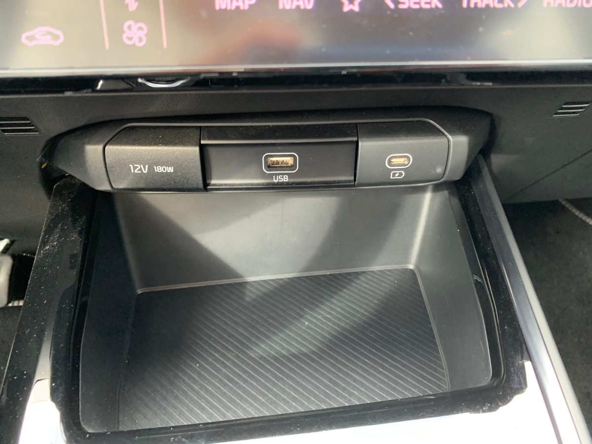 Kia Niro 141 chevaux | Active | Hybrid | Apple car Play Android Auto | Caméra de recul | Drive mode