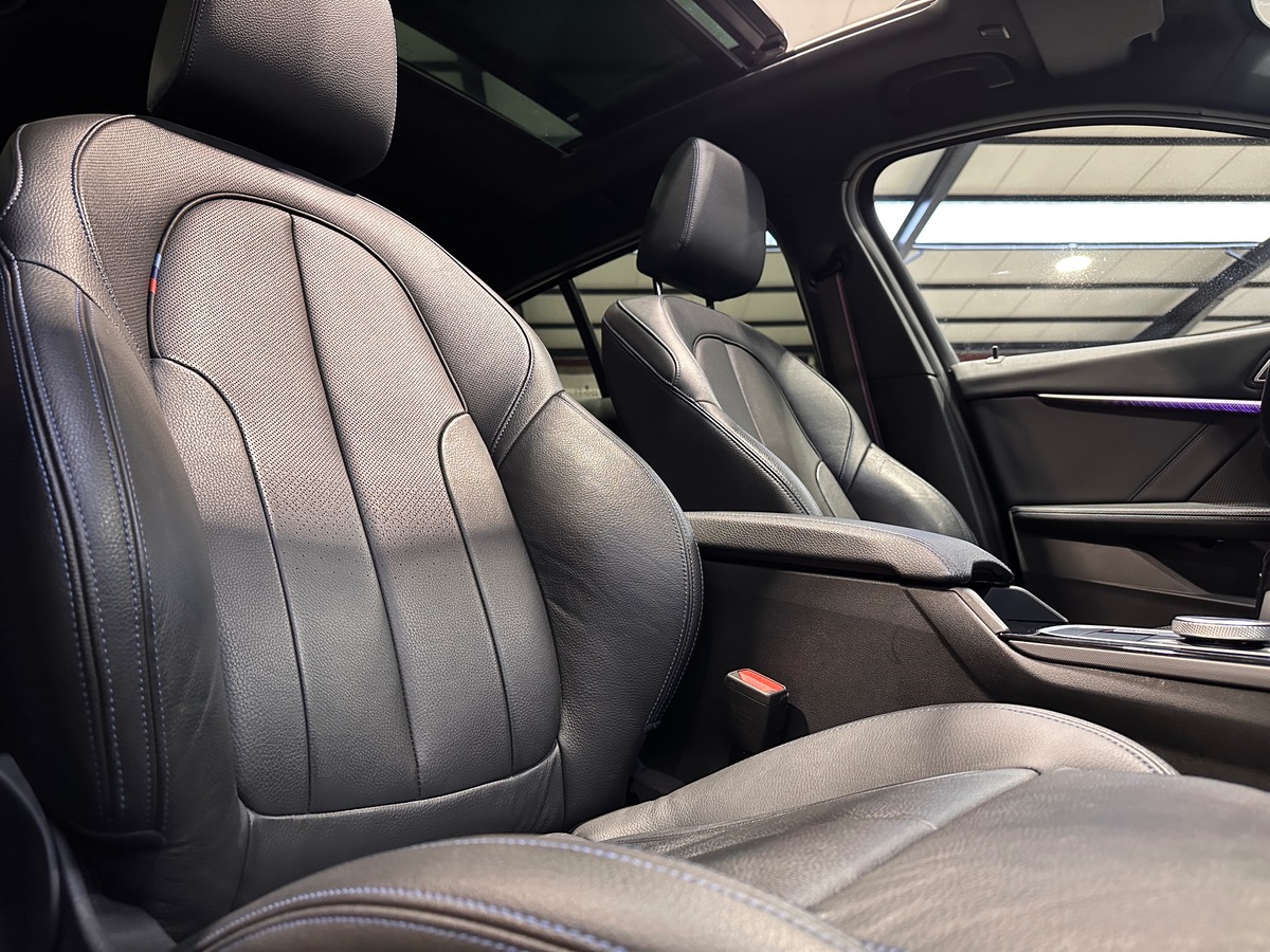 Bmw Série 1 F40 118d 150 cv M Sport BVA8 118 - 1ère Main FR - Toit ouvrant / Caméra / CarPlay