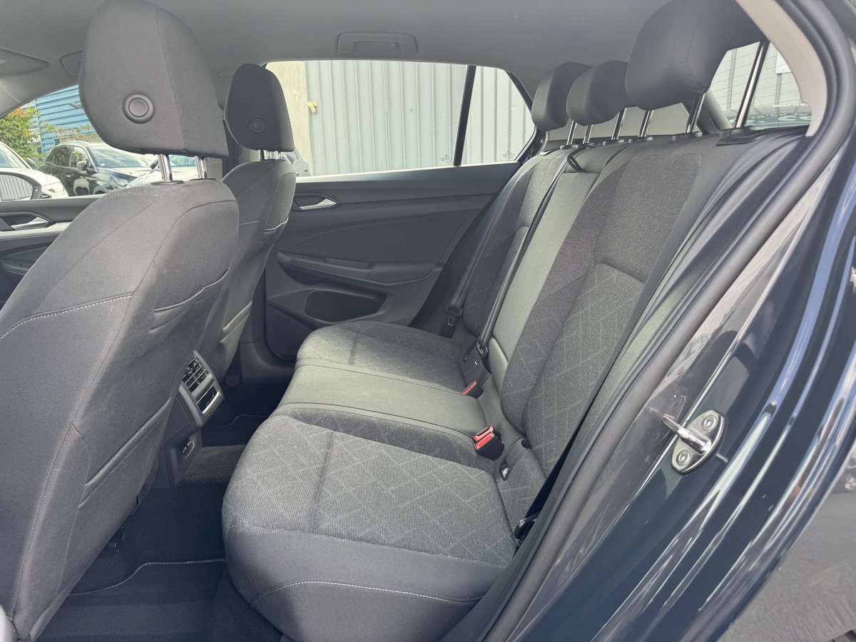 Volkswagen Golf 1.0 TSI 110CH LIFE BVA / 1 ÈRE MAIN