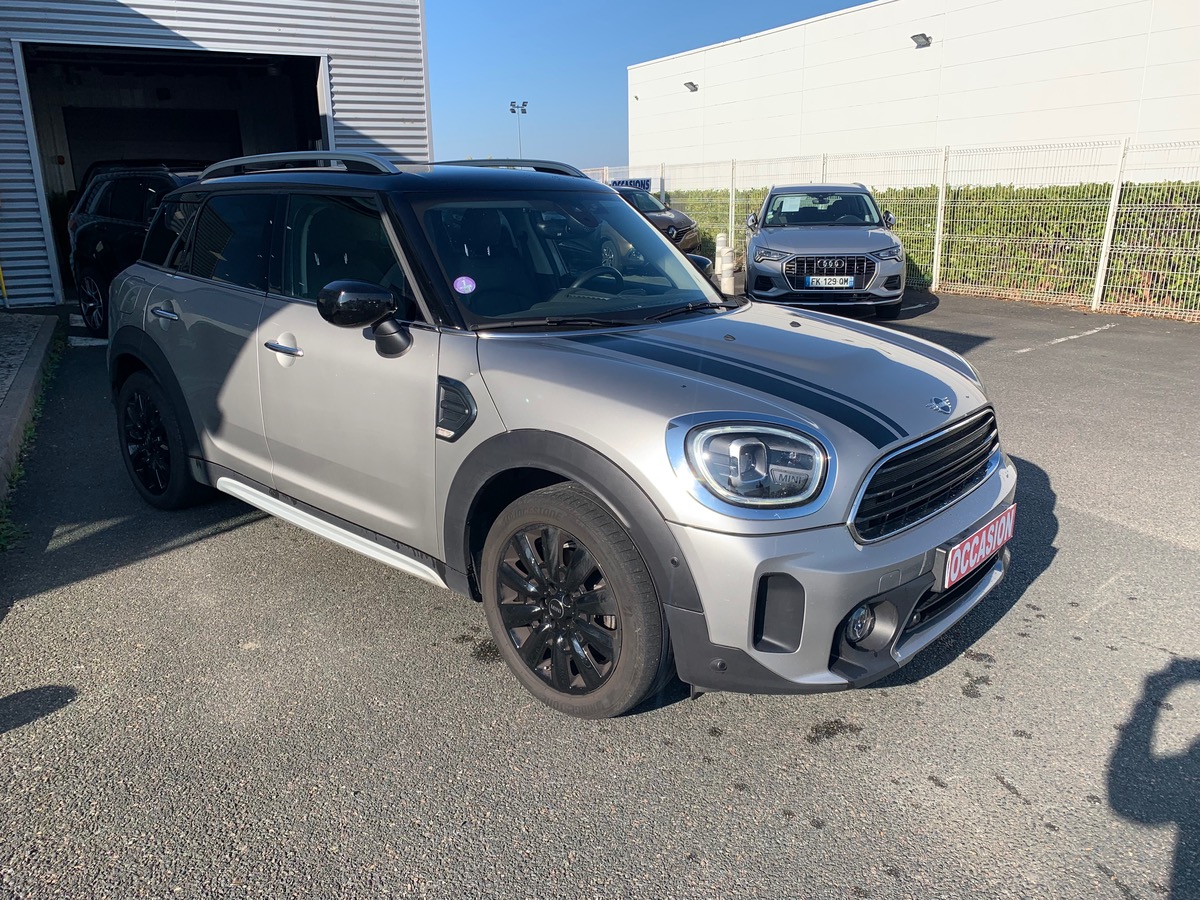 Mini Countryman 136 ch | Cooper Essential | Radars de stationnement avant / arrière | JA 18" design